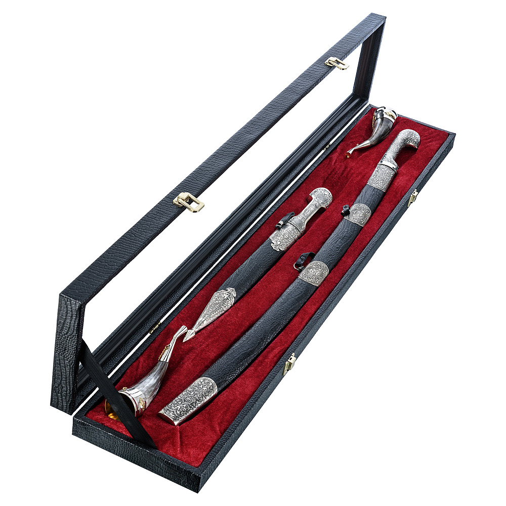 Подарочный набор с шашкой, кинжалом и рожками для вина - интернет магазин Русь Велика я 