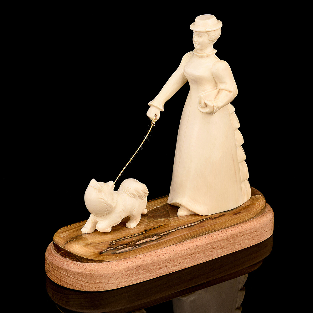 Скульптура из кости «Дама с собачкой» - интернет магазин Русь Велика я фото 2