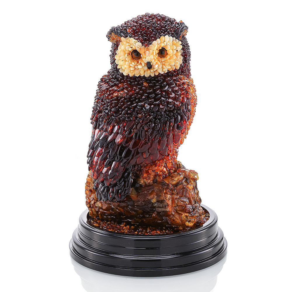 Скульптура из янтаря «Сова на пеньке» - интернет магазин Русь Велика я 