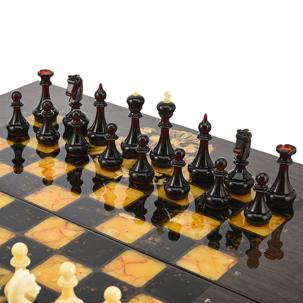 Шахматы с янтарными фигурами «Герб РФ» 56х56 см - интернет магазин Русь Велика я фото 1