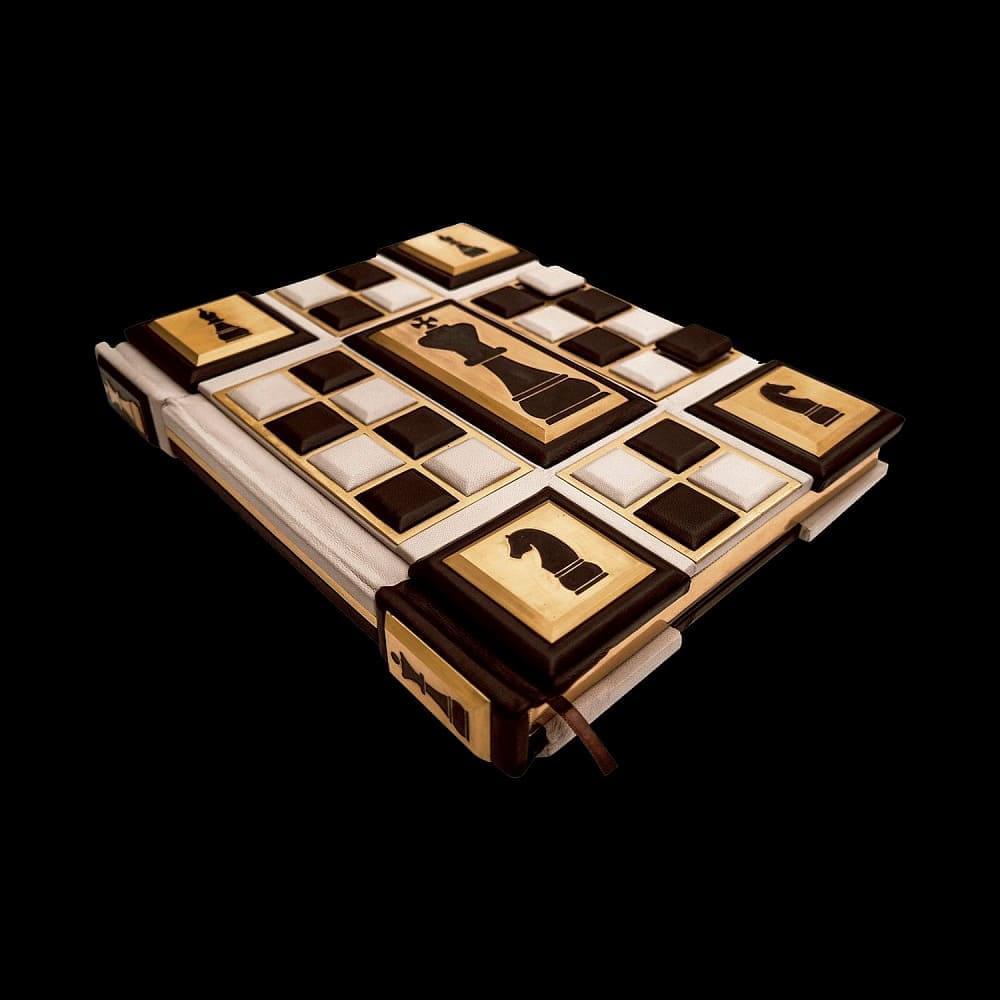 Подарочная книга «Шахматы. 2000 лет истории». Кожаный переплёт - интернет магазин Русь Велика я фото 9