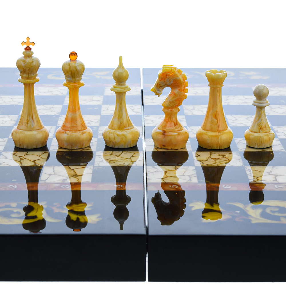 Шахматы с инкрустацией и фигурами из янтаря «Классика» 56х56 см - интернет магазин Русь Велика я фото 2