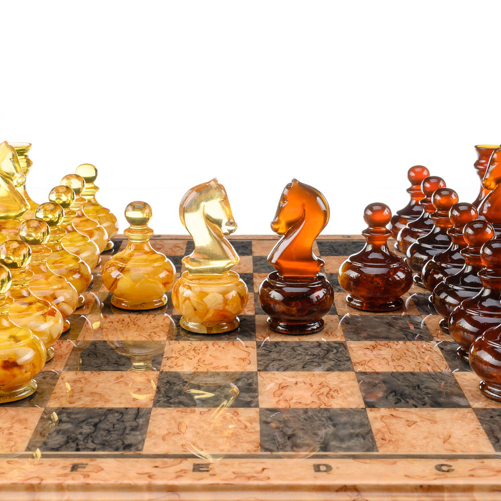 Шахматы из карельской березы с янтарными фигурами 45х45 см - интернет магазин Русь Велика я фото 5