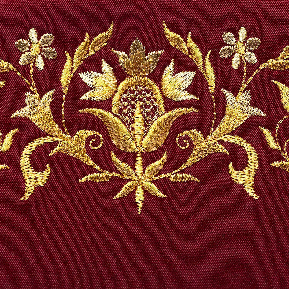 Косметичка «Букет весны». Бордовая с вышивкой - интернет магазин Русь Велика я фото 2