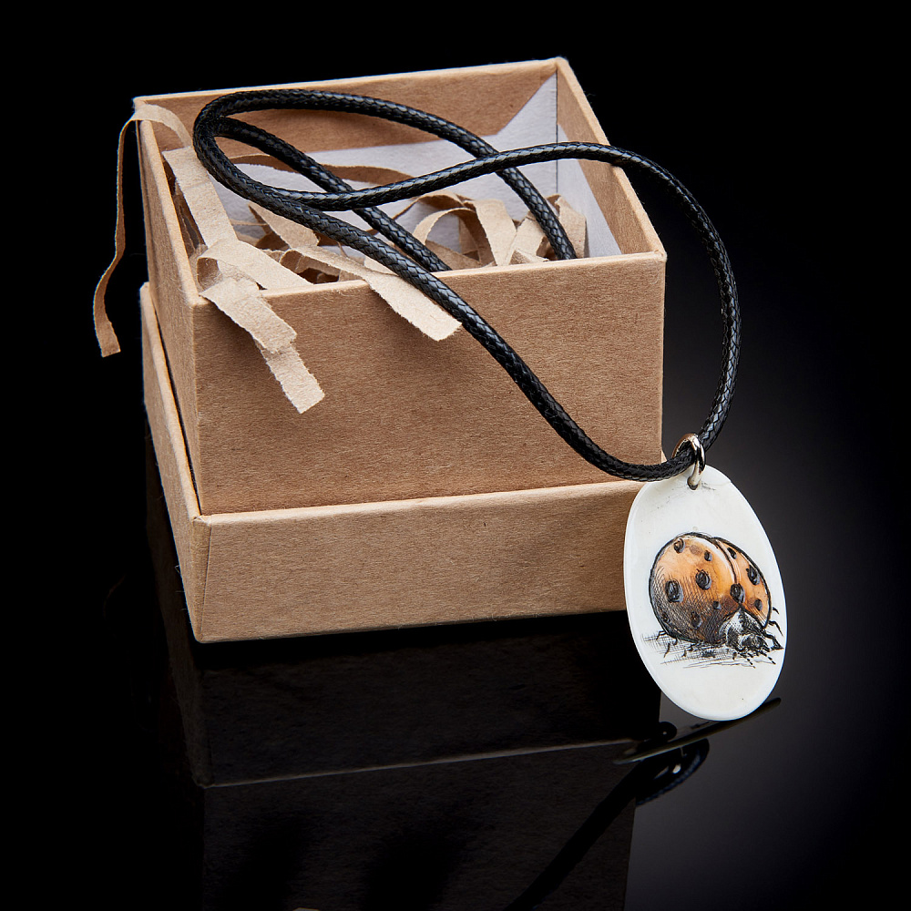 Подвеска из кости «Божья коровка» - интернет магазин Русь Велика я фото 5