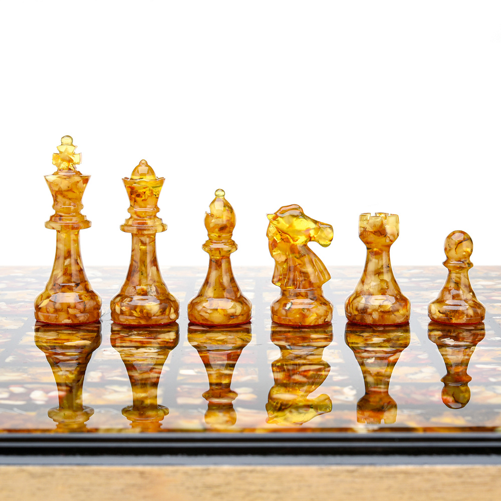 Шахматный ларец с инкрустацией и фигурами из янтаря 30х30 см - интернет магазин Русь Велика я фото 2