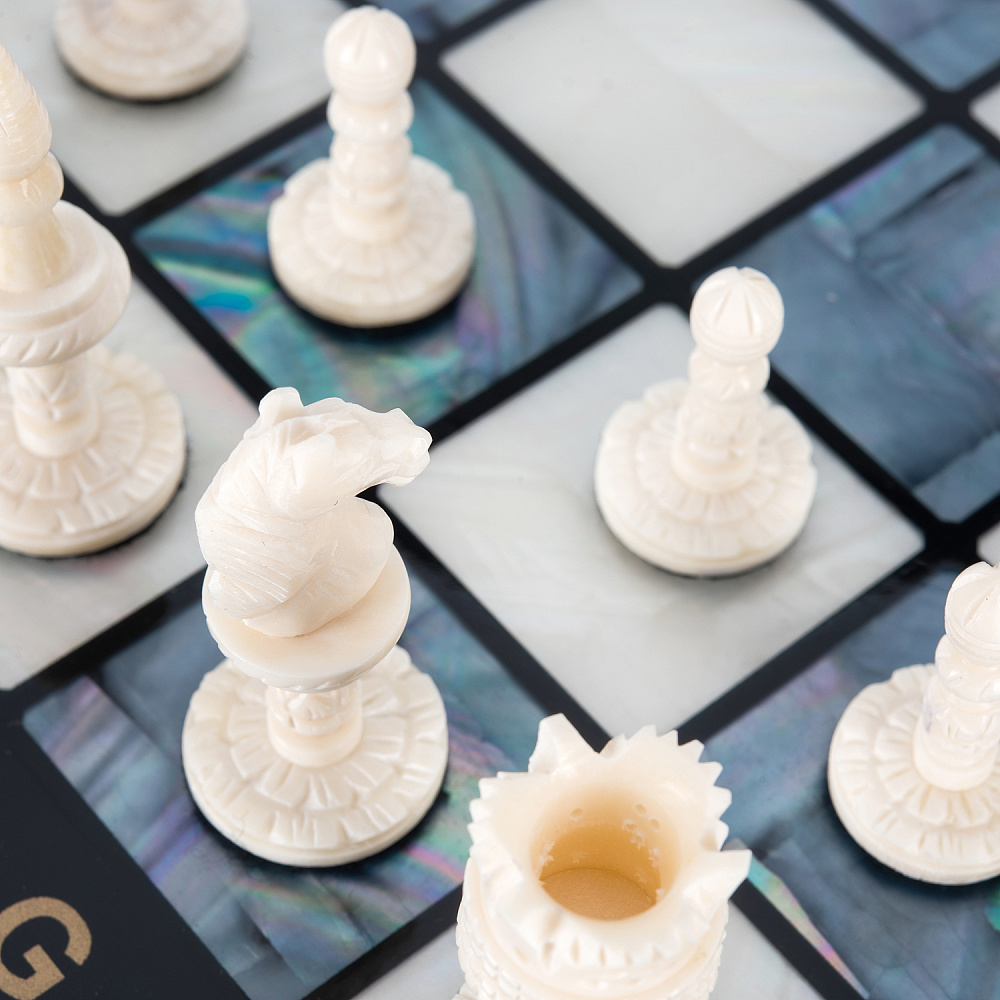 Шахматы с перламутром и фигурами из кости 45х45 см - интернет магазин Русь Велика я фото 6