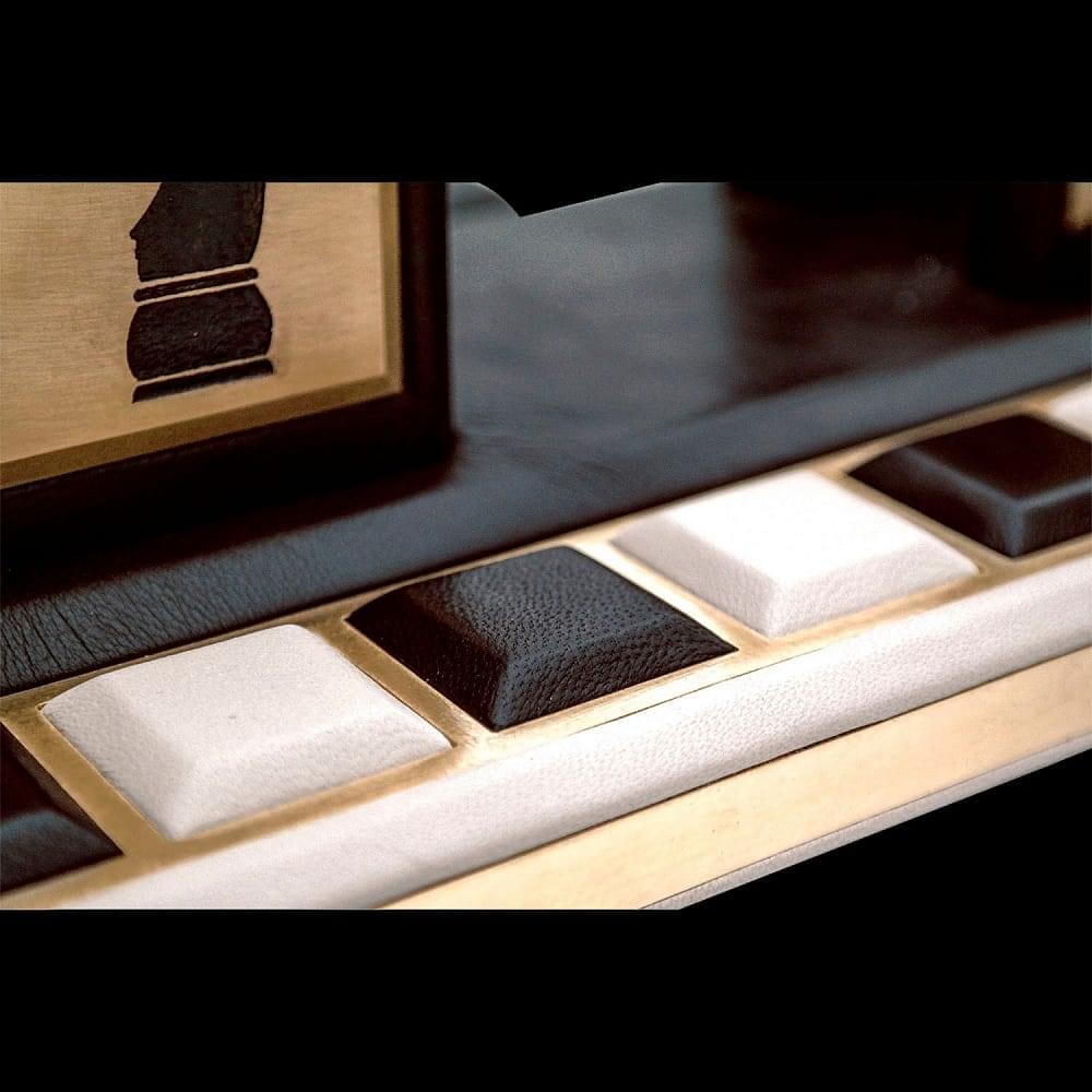 Подарочная книга «Шахматы. 2000 лет истории». Кожаный переплёт - интернет магазин Русь Велика я фото 7