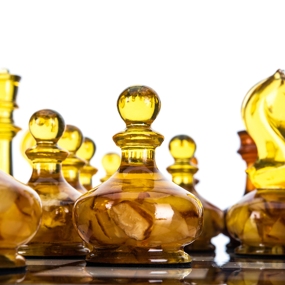 Шахматы с перламутром и янтарными фигурами 45х45 см - интернет магазин Русь Велика я фото 8