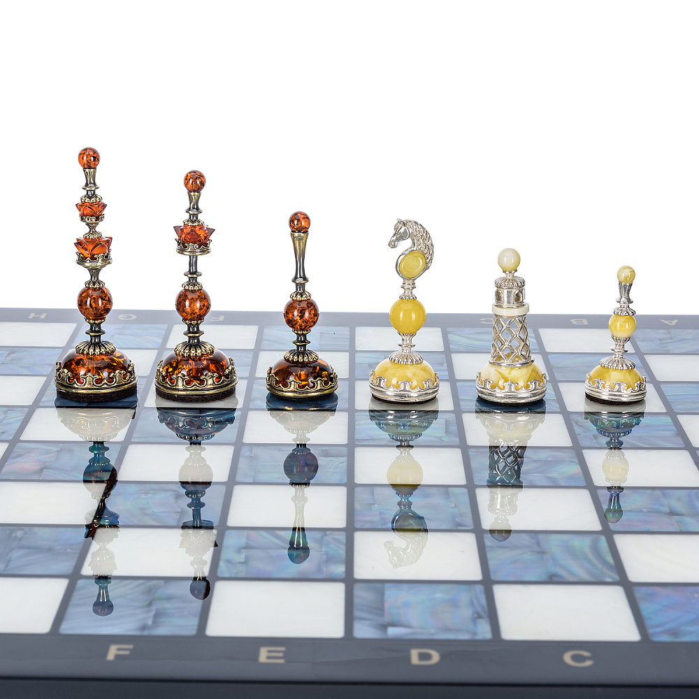 Шахматы с перламутром и янтарными фигурами 45х45 см - интернет магазин Русь Велика я фото 2