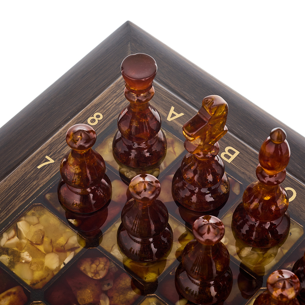 Шахматы из мореного дуба с янтарными фигурами 45х45 см - интернет магазин Русь Велика я фото 4