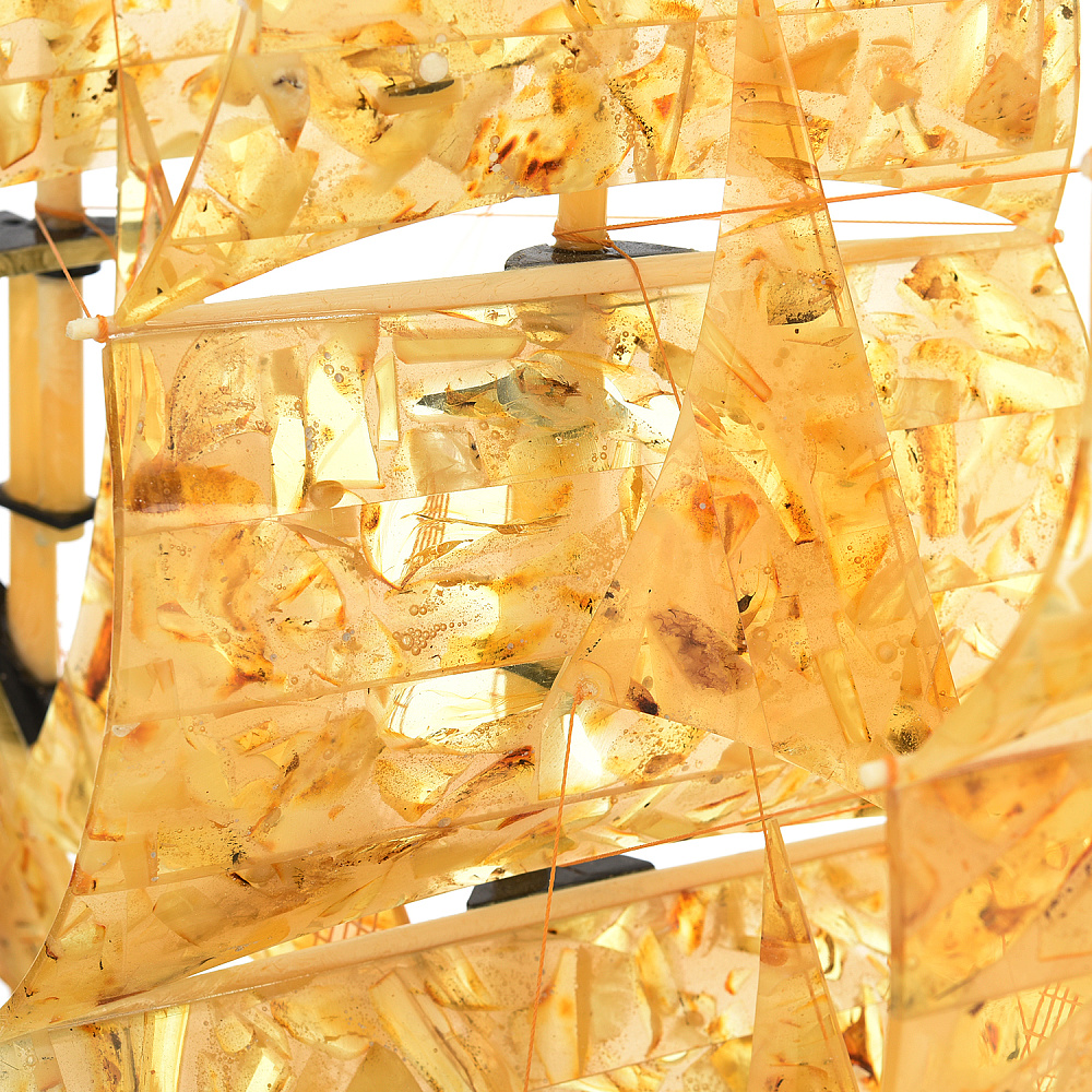 Скульптура из янтаря «Корабль-парусник» - интернет магазин Русь Велика я фото 3