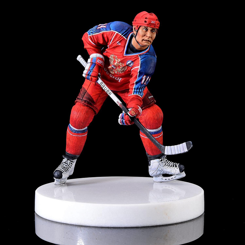 Оловянная миниатюра «Путин-хоккеист» - интернет магазин Русь Велика я 