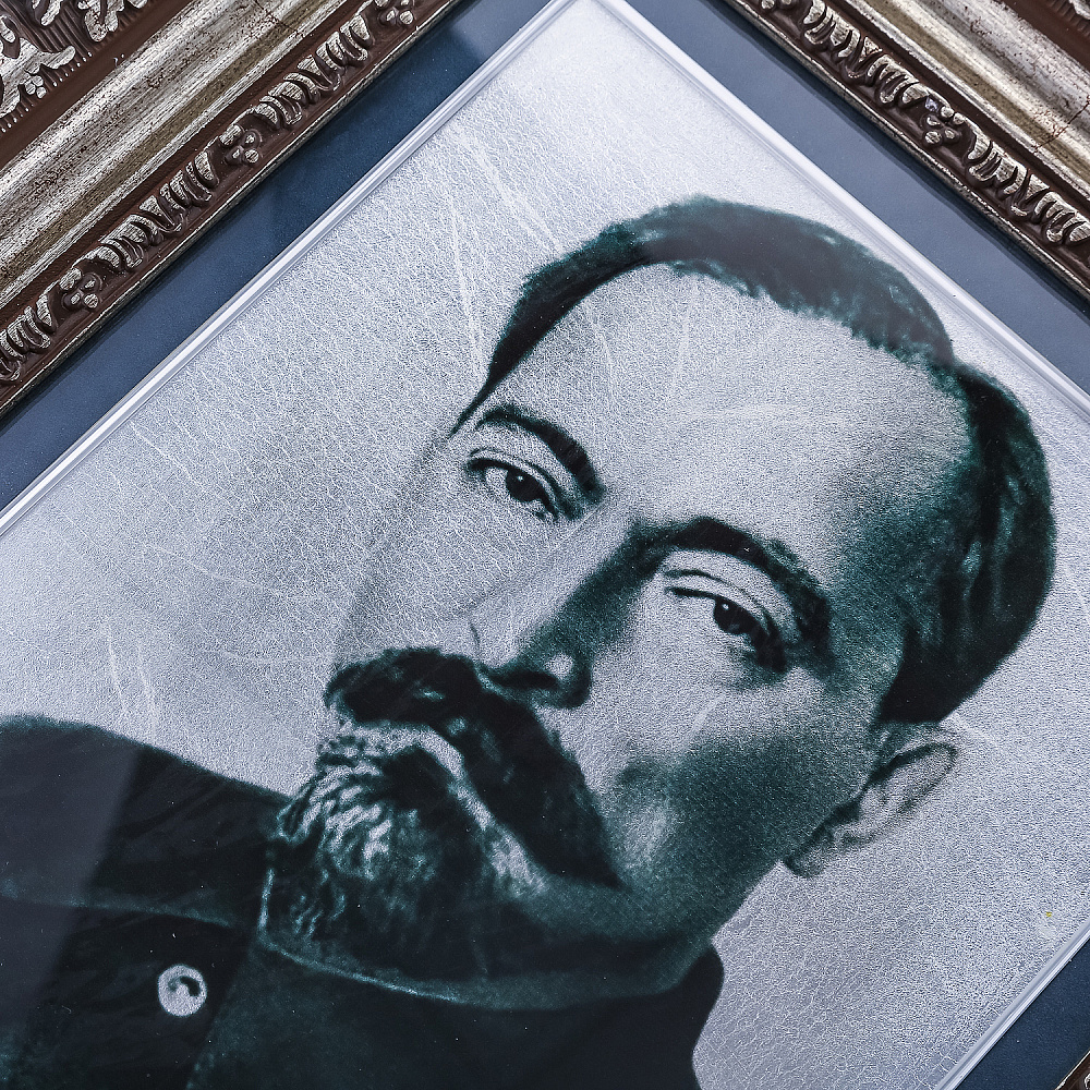 Картина на сусальном золоте «Феликс Эдмундович Дзержинский» 46з35 см - интернет магазин Русь Велика я фото 4