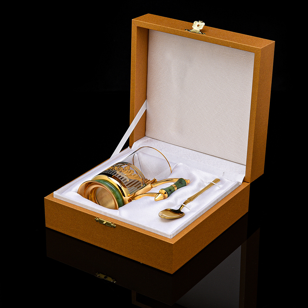 Подстаканник с золочением и нефритом «Орнамент». Златоуст - интернет магазин Русь Велика я фото 4