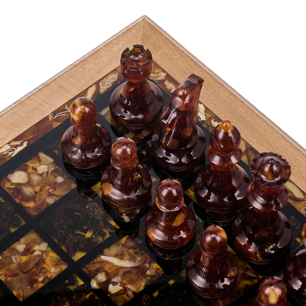 Шахматы с инкрустацией и фигурами из янтаря 28х28 см - интернет магазин Русь Велика я фото 12