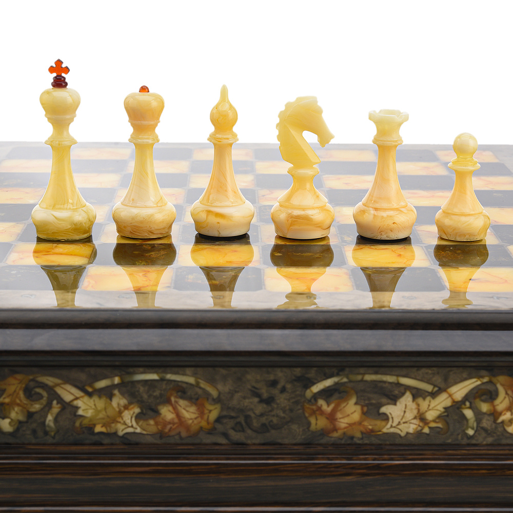 Шахматы из карельской березы с фигурами из янтаря 45х45 см - интернет магазин Русь Велика я фото 1