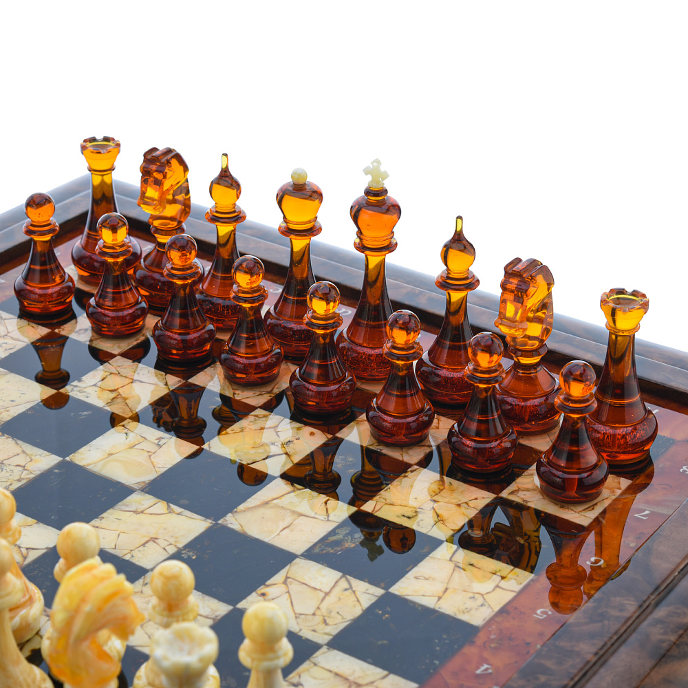 Шахматы с янтарными фигурами «Аристократ» 47х47 см - интернет магазин Русь Велика я фото 1