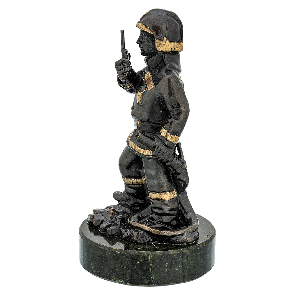 Бронзовая скульптура «Пожарный» - интернет магазин Русь Велика я фото 2