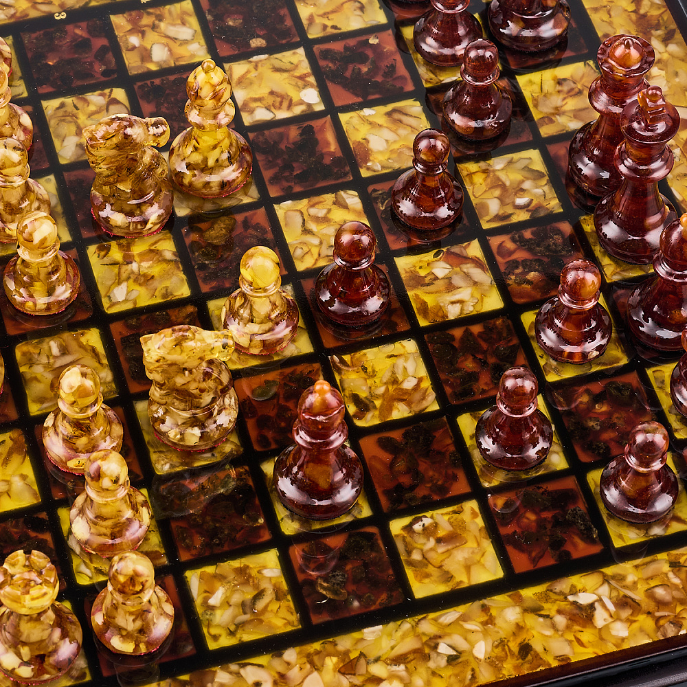 Шахматы с инкрустацией и фигурами из янтаря 30х30 см - интернет магазин Русь Велика я фото 9