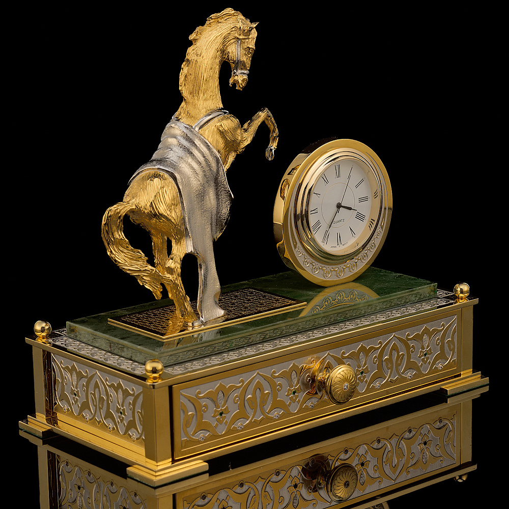 Лошадь Символ 2026 года. Шкатулка с часами «Конь». Златоуст - интернет магазин Русь Велика я фото 2
