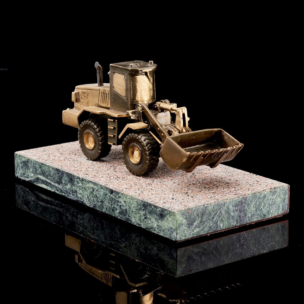Бронзовая скульптура «Колесный погрузчик В-140» - интернет магазин Русь Велика я фото 2