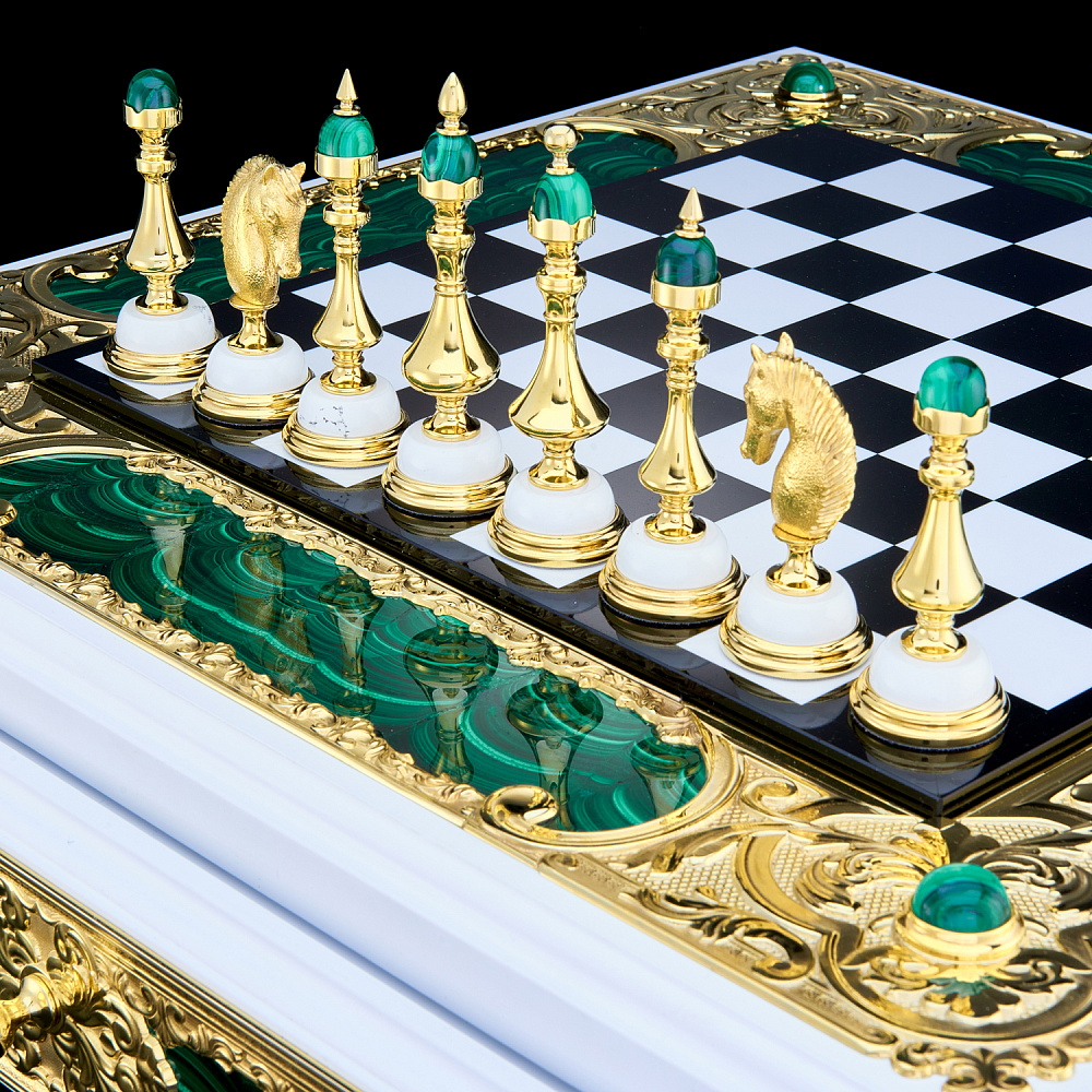 Шахматы «Баталия» в ларце из малахита 54х54 см. Златоуст - интернет магазин Русь Велика я фото 9