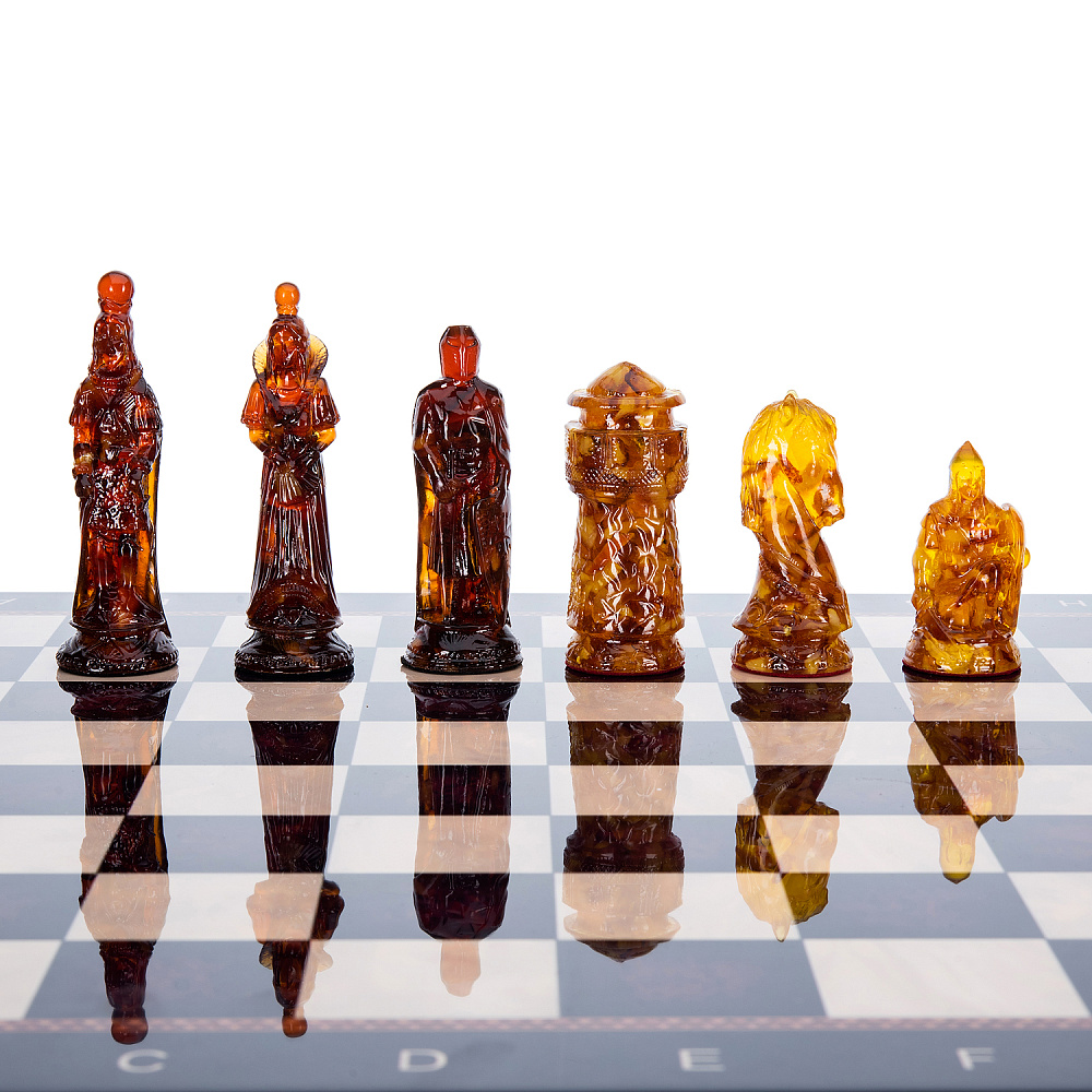 Шахматы с янтарными фигурами «Ледовое побоище» 48х48 см - интернет магазин Русь Велика я фото 2