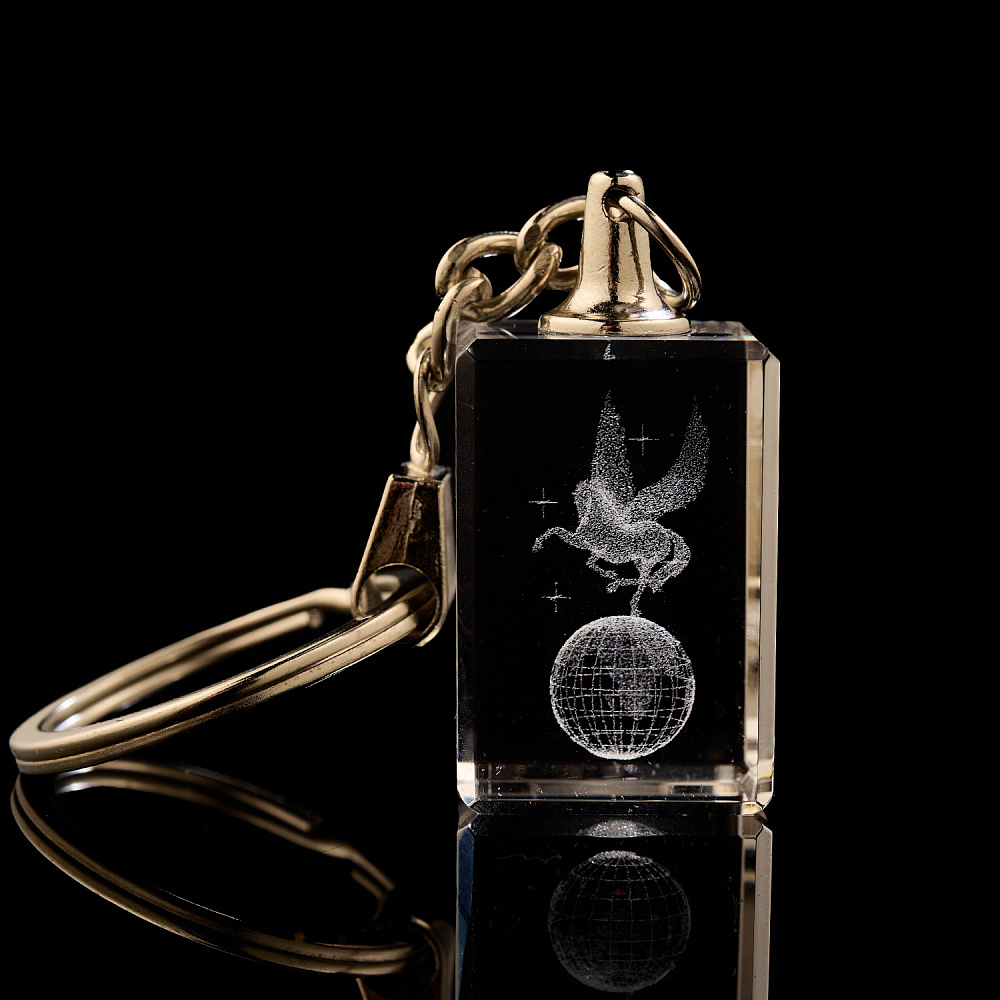 Лошадь Символ 2026 года. Лазерная графика. Брелок «Пегас» - интернет магазин Русь Велика я 