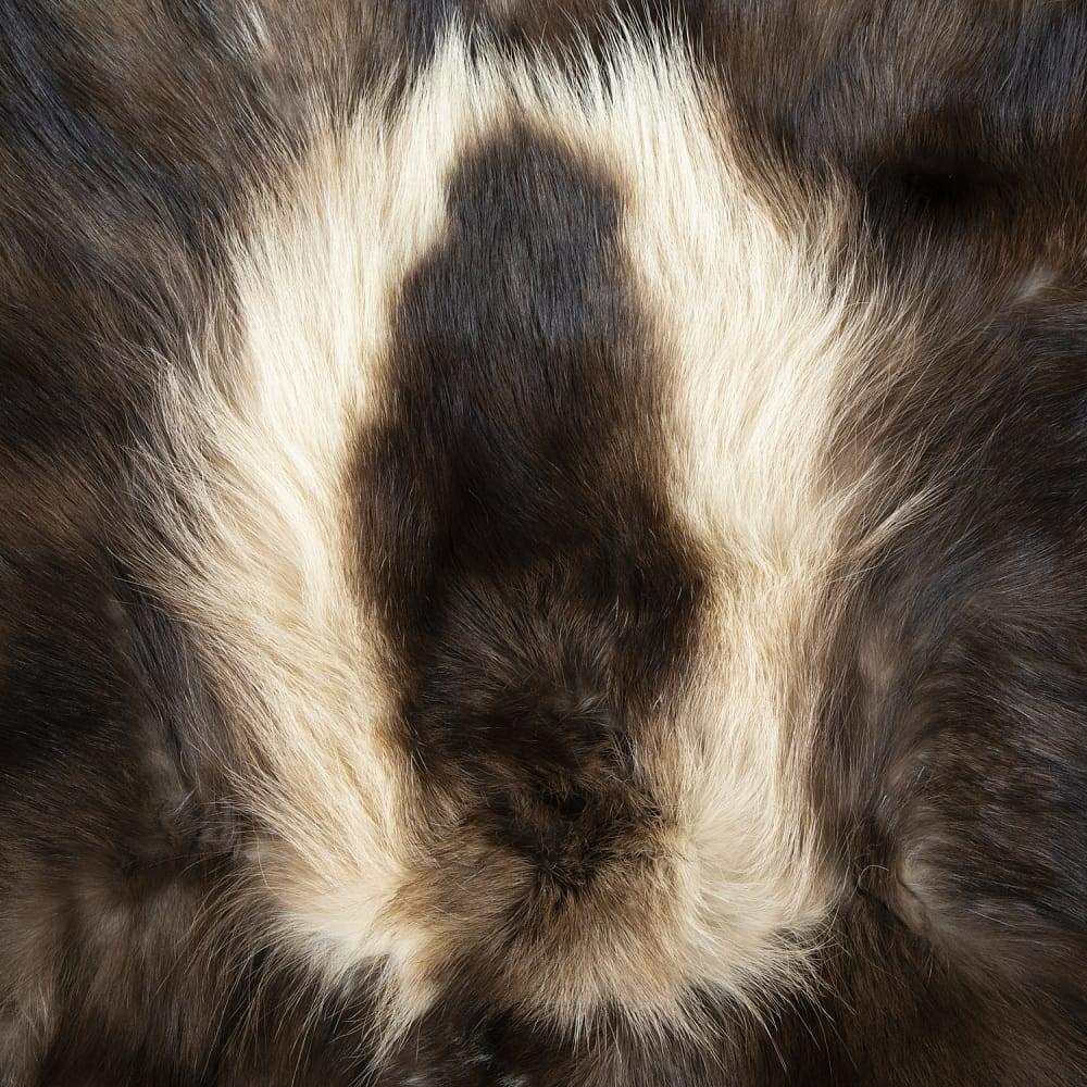 Покрывало меховое из шкур росомах - интернет магазин Русь Велика я фото 1