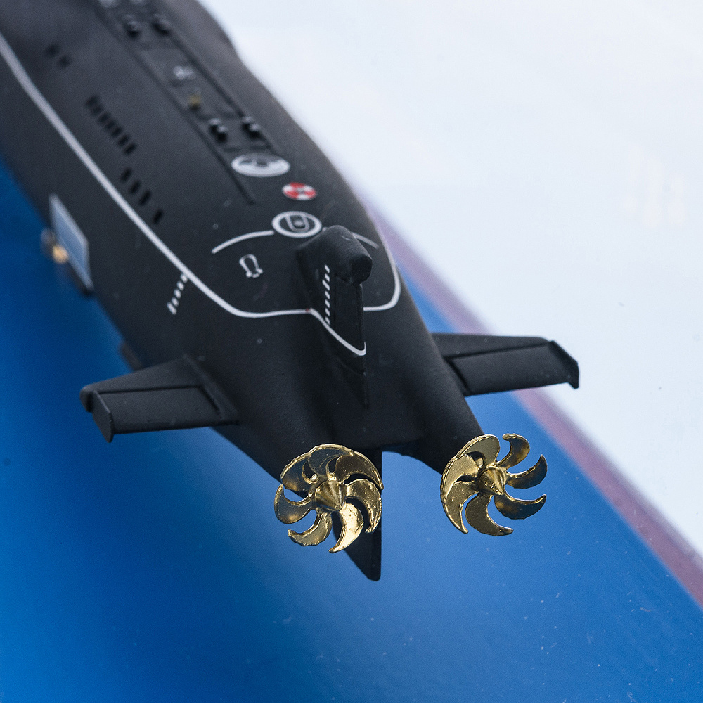 Макет подводной лодки БДРМ проект 667 «Дельфин». Масштаб 1:400 - интернет магазин Русь Велика я фото 3