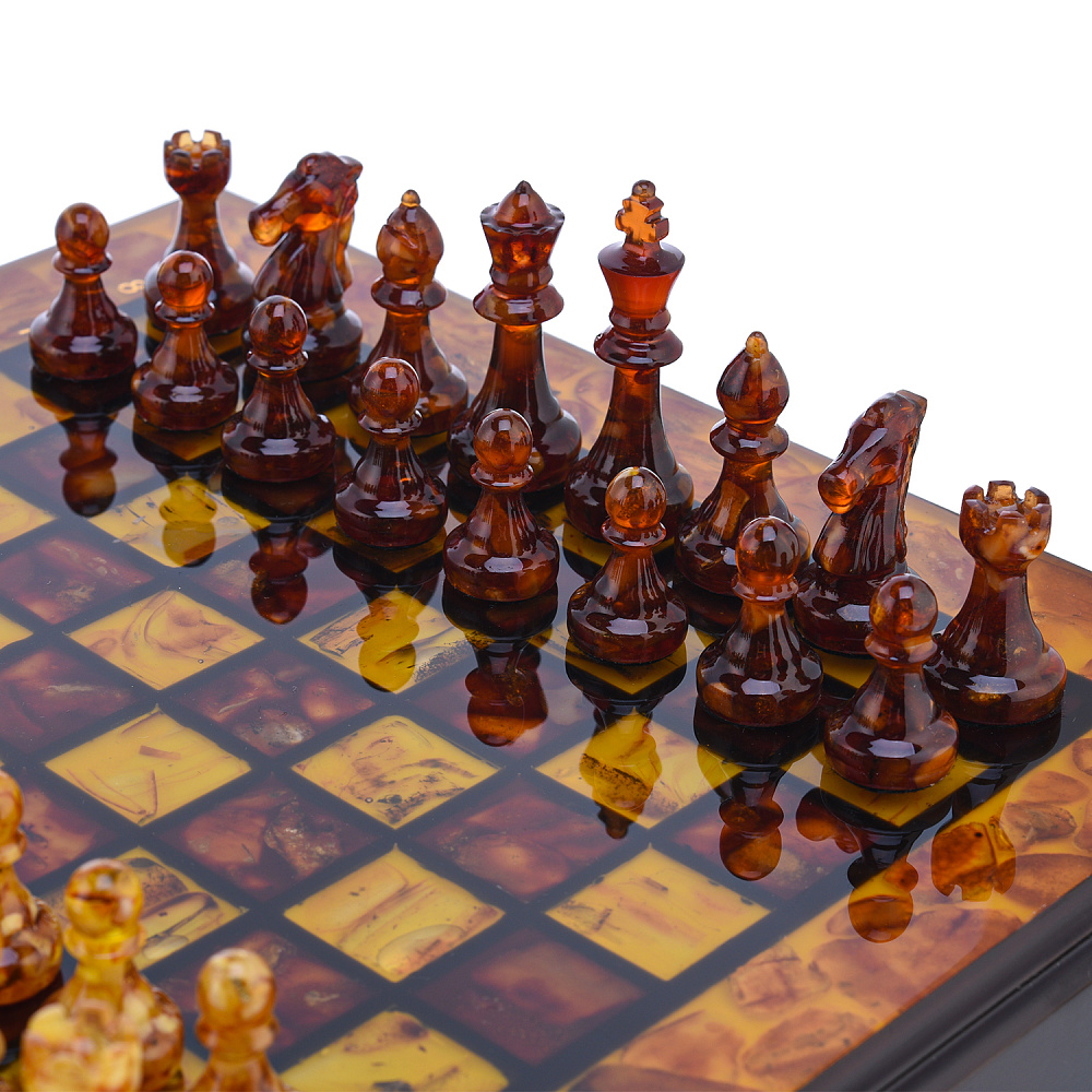 Шахматный ларец с инкрустацией и фигурами из янтаря 30х30 см - интернет магазин Русь Велика я фото 1