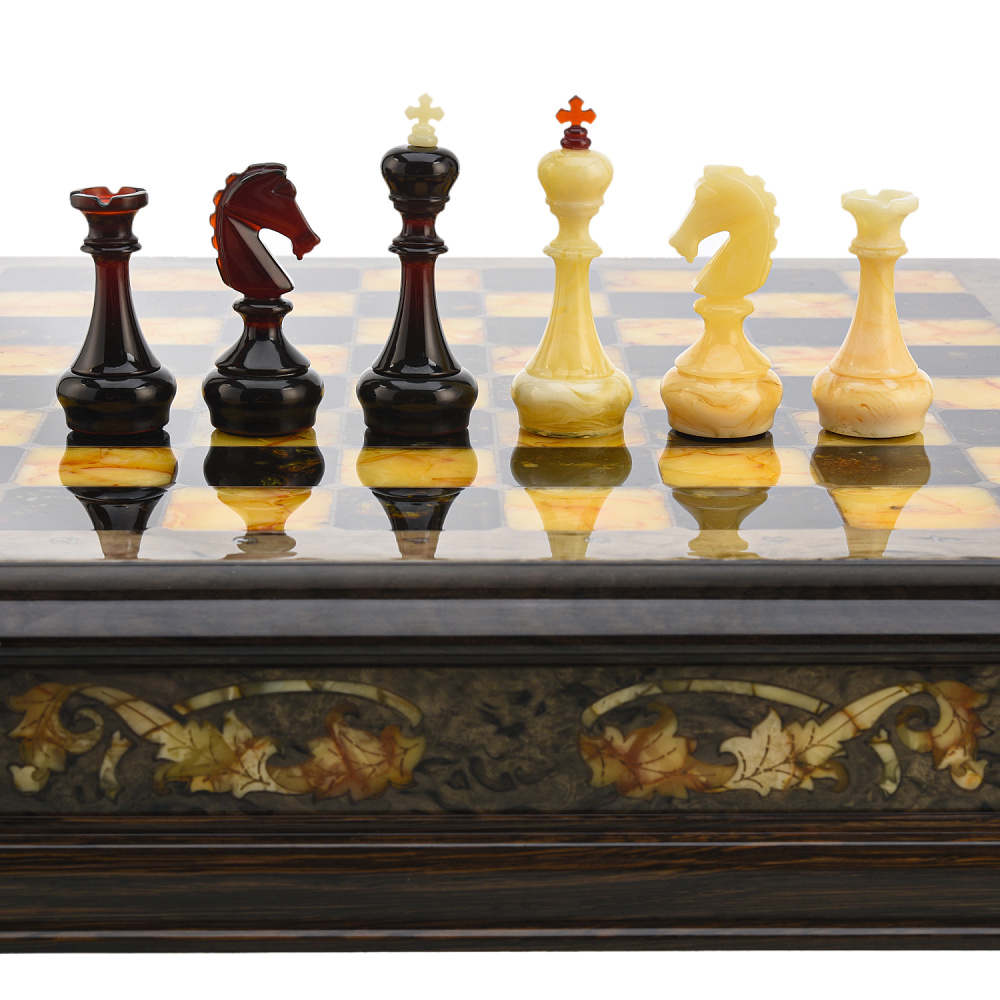 Шахматы из карельской березы с фигурами из янтаря 45х45 см - интернет магазин Русь Велика я фото 4