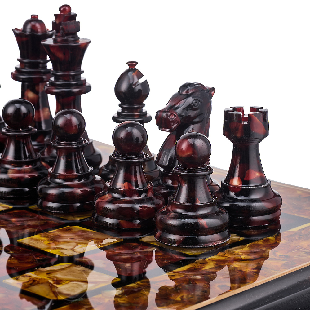 Шахматы с инкрустацией и фигурами из янтаря «Камелот» 45х45 см - интернет магазин Русь Велика я фото 4