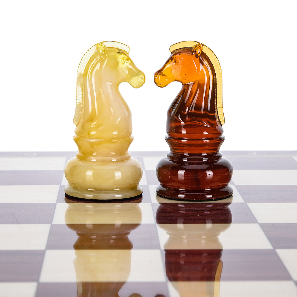 Шахматы с янтарными фигурами «Австрия» 37х37 см - интернет магазин Русь Велика я фото 3