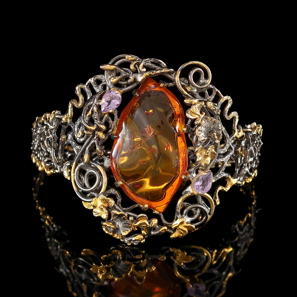 Браслет с янтарной вставкой и фианитами. Серебро 925*. Вес 36,73 г - интернет магазин Русь Велика я 