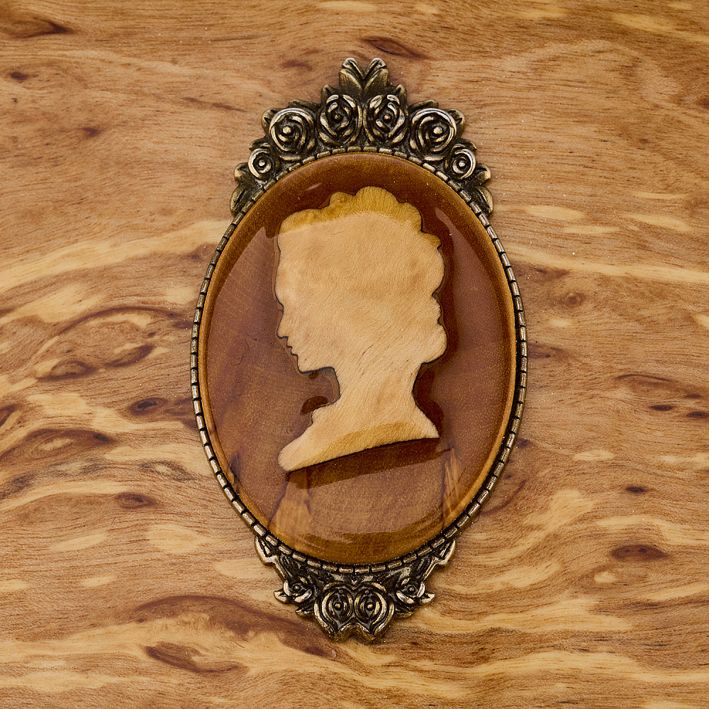 Шкатулка шестигранная из карельской березы «Камея» - интернет магазин Русь Велика я фото 2