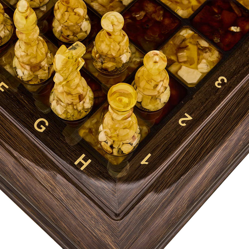 Шахматы из мореного дуба с янтарными фигурами 45х45 см - интернет магазин Русь Велика я фото 6