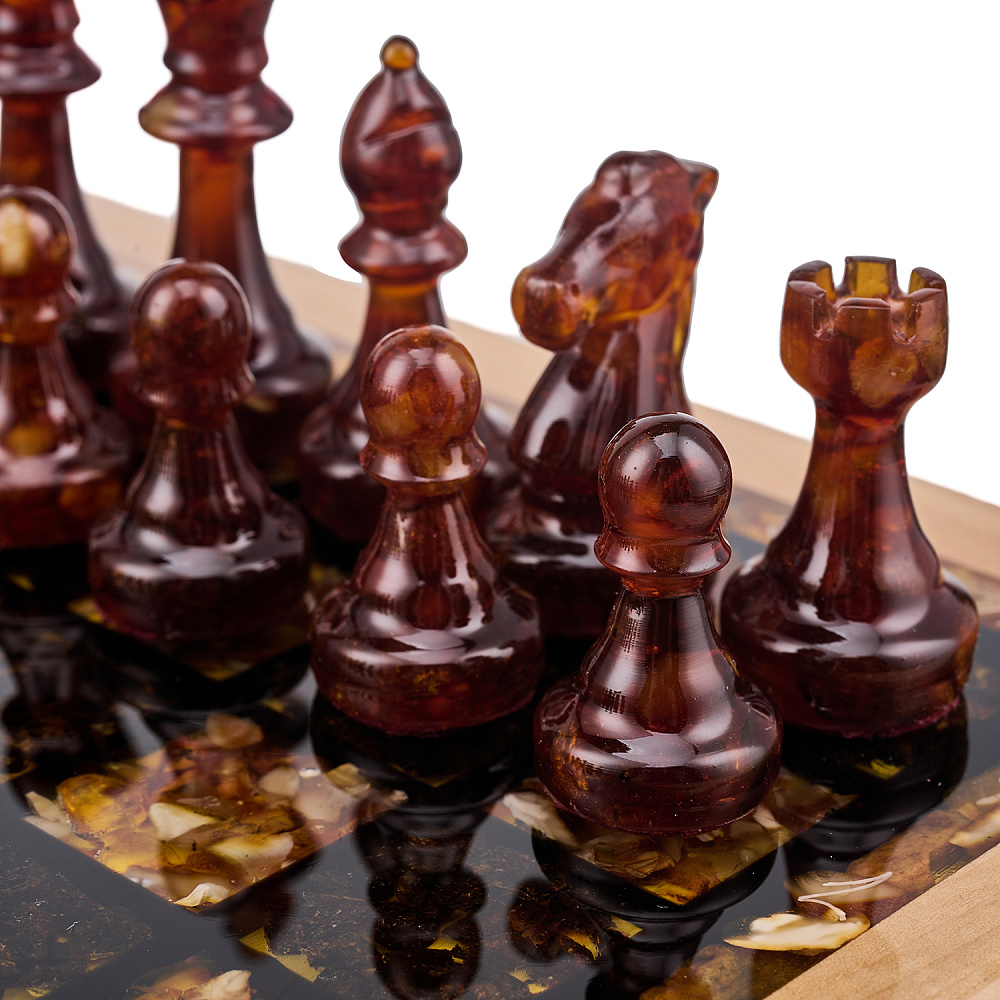 Шахматы с инкрустацией и фигурами из янтаря 28х28 см - интернет магазин Русь Велика я фото 6