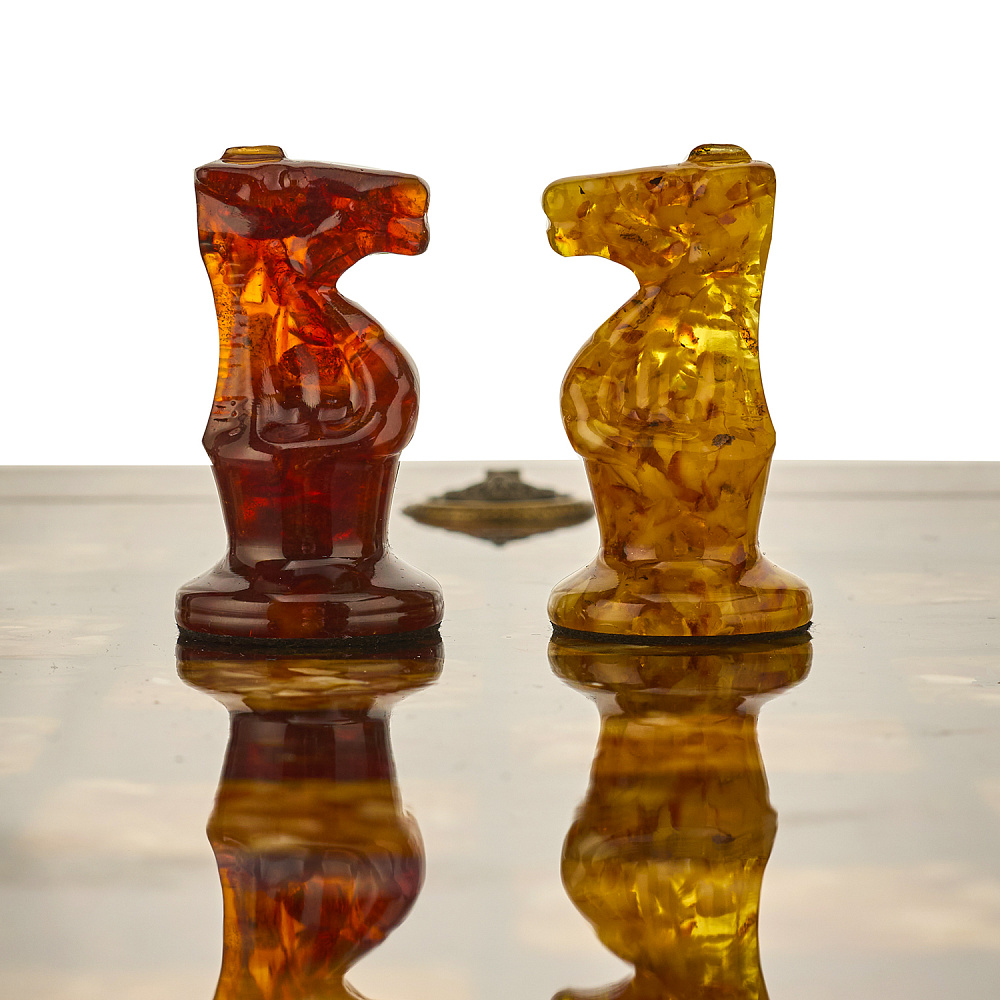 Янтарный стол с шахматами и нардами 62х62 см - интернет магазин Русь Велика я фото 4