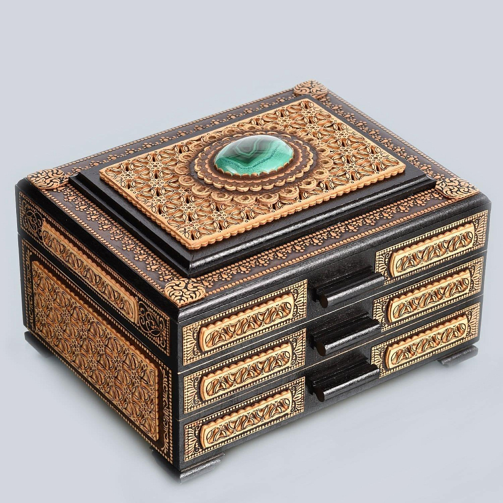 Деревянная шкатулка-комод из бересты с малахитом «Фигаро» - интернет магазин Русь Велика я 