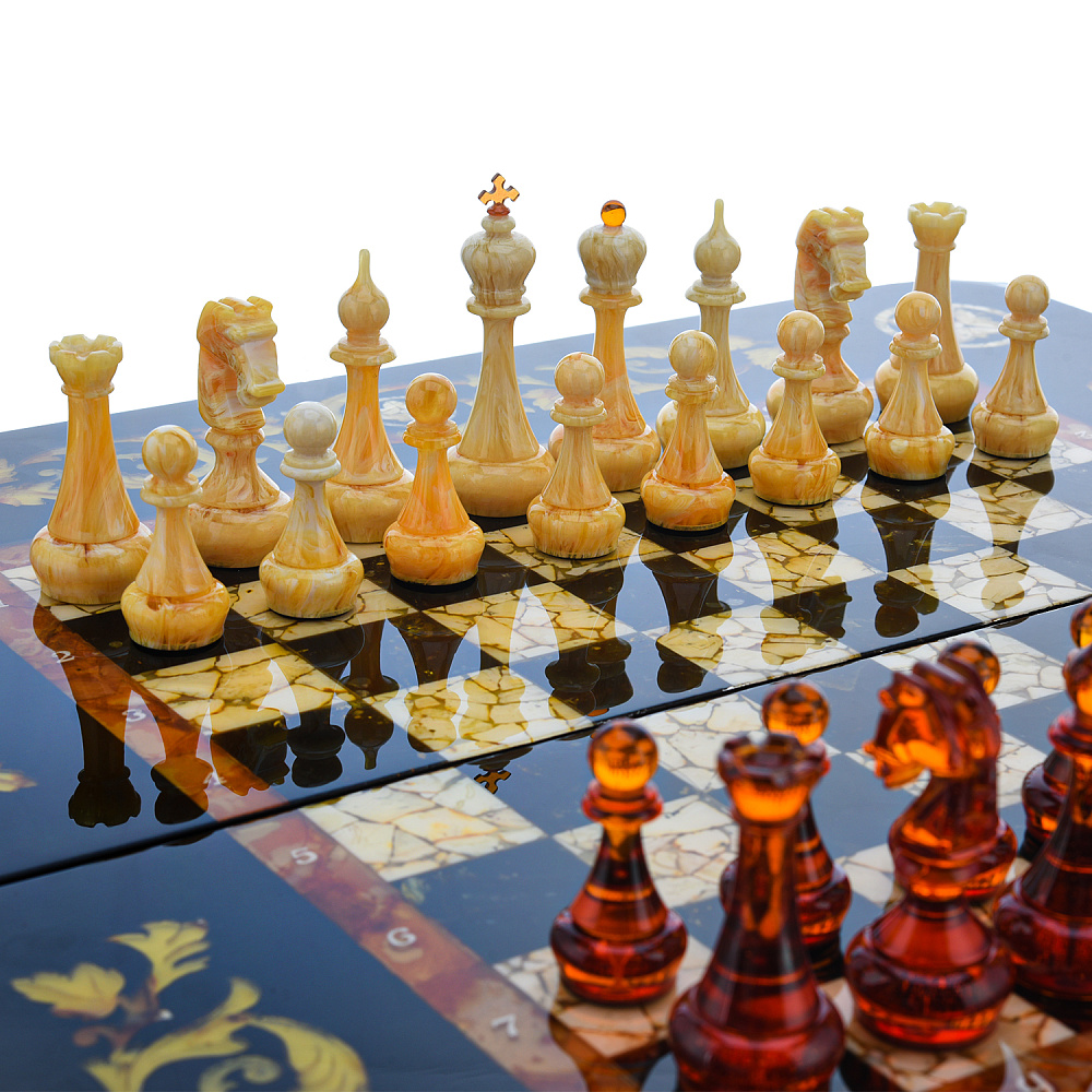 Шахматы с инкрустацией и фигурами из янтаря «Классика» 56х56 см - интернет магазин Русь Велика я фото 5