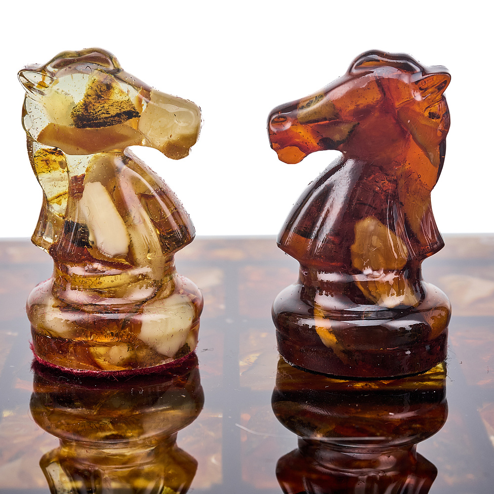 Шахматы с янтарными фигурами 28х28 см - интернет магазин Русь Велика я фото 3