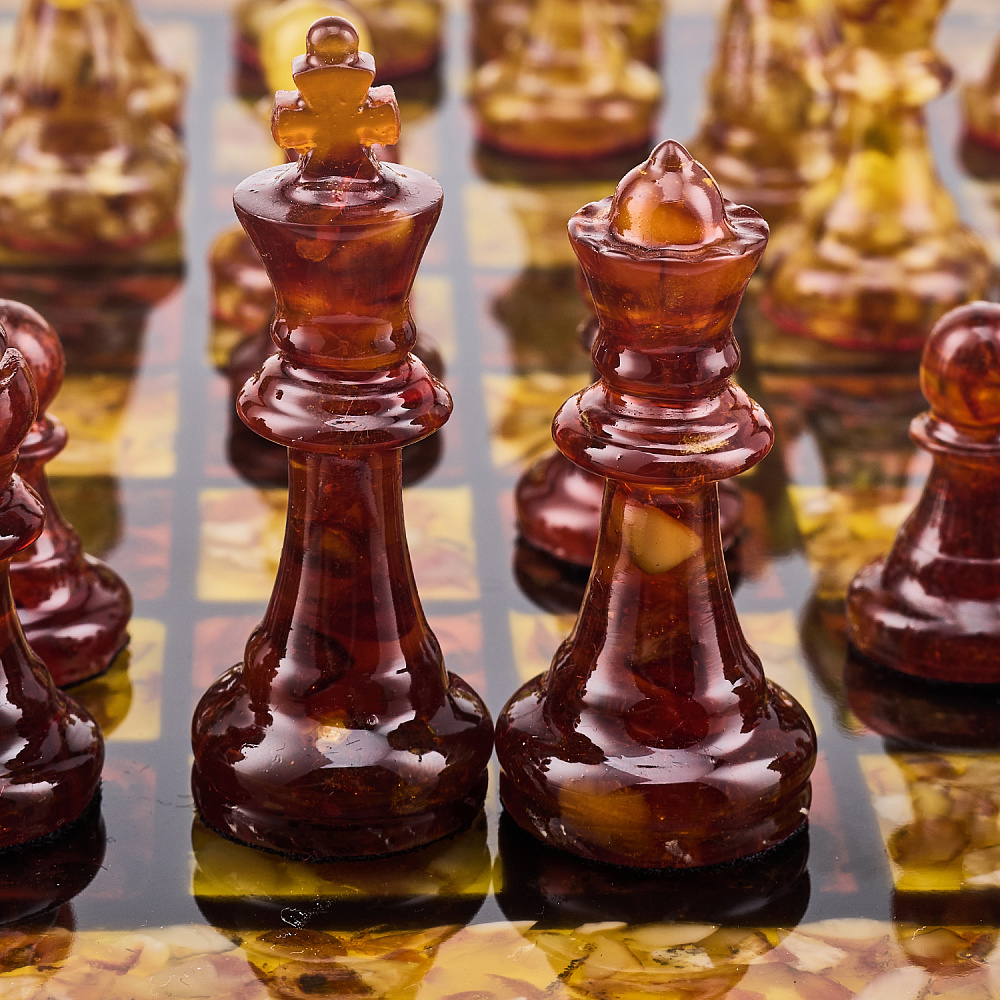 Шахматы с инкрустацией и фигурами из янтаря 30х30 см - интернет магазин Русь Велика я фото 8