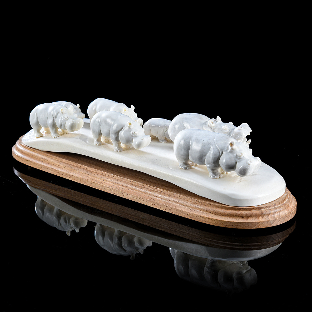 Скульптура из рога лося «Семья бегемотов» - интернет магазин Русь Велика я фото 2