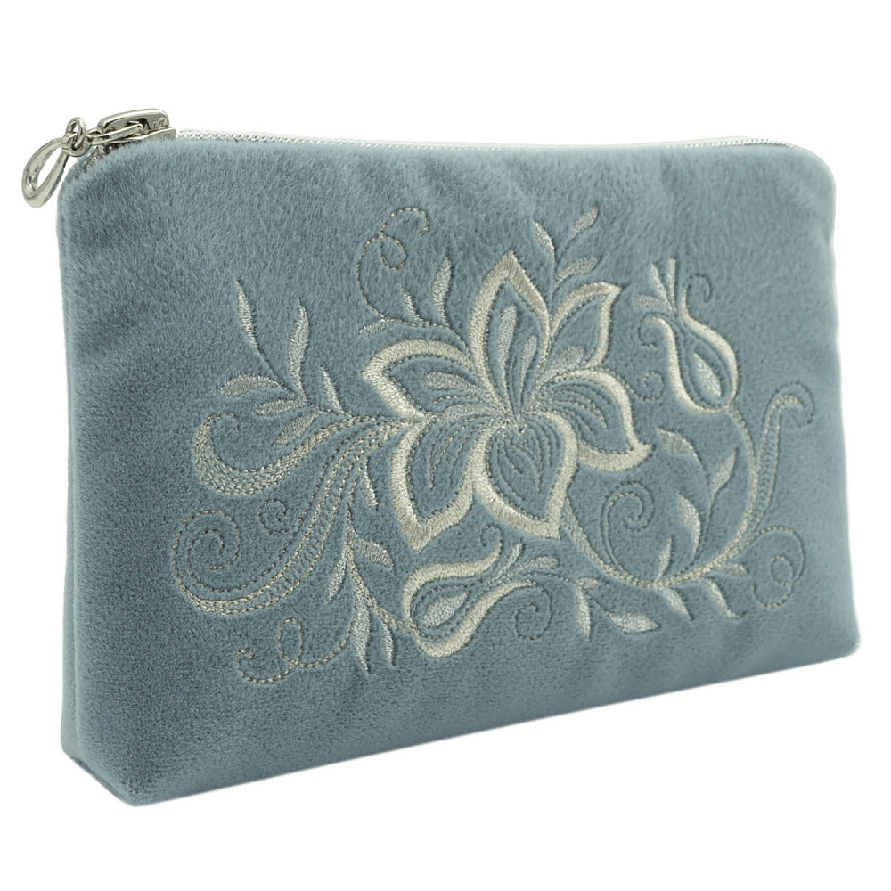 Косметичка «Нежность». Голубая с вышивкой - интернет магазин Русь Велика я 