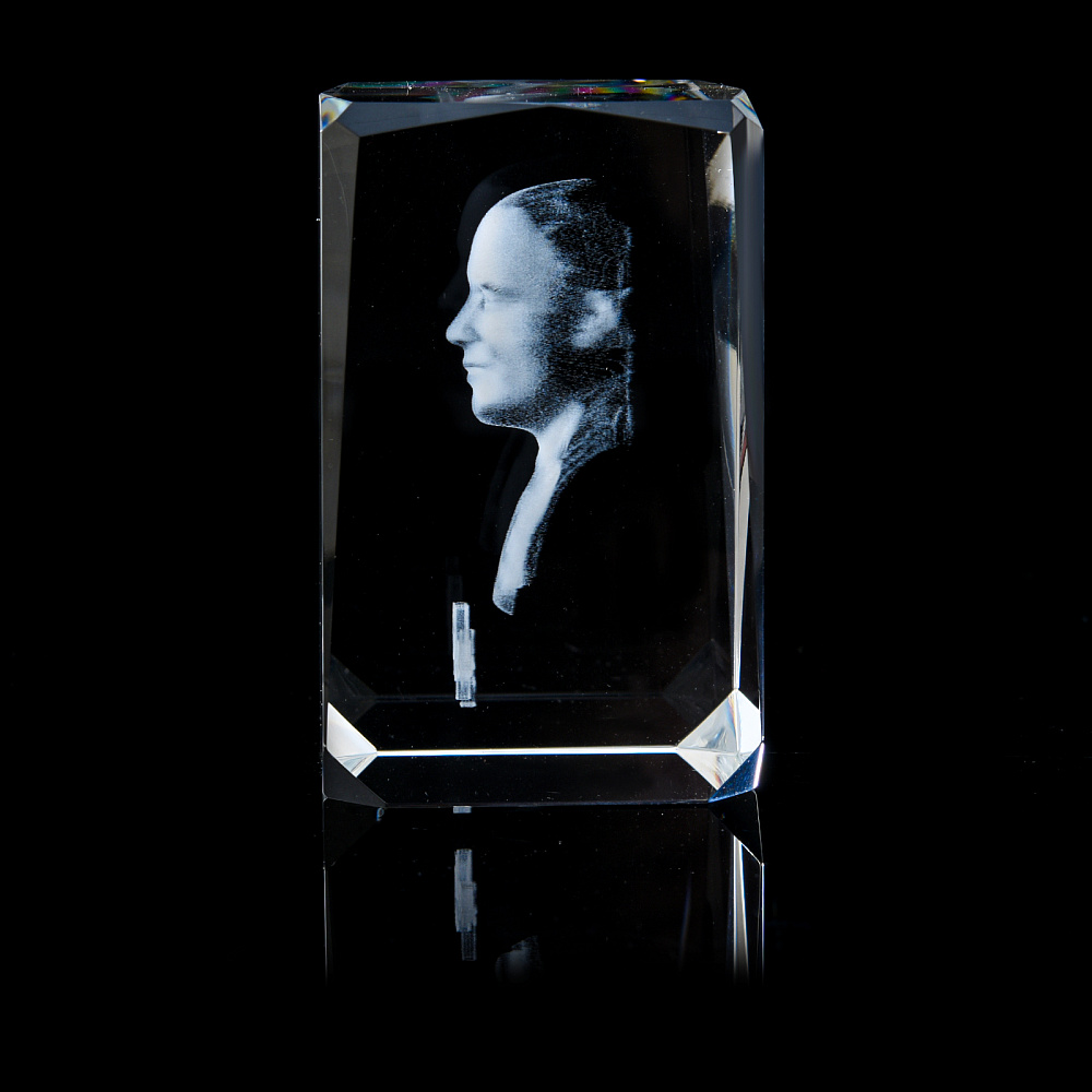 Лазерная графика. Статуэтка «Королев» - интернет магазин Русь Велика я фото 2