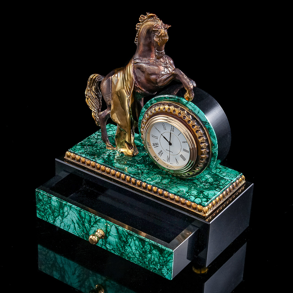 Настольные часы из малахита «Конь с попоной» - интернет магазин Русь Велика я фото 3