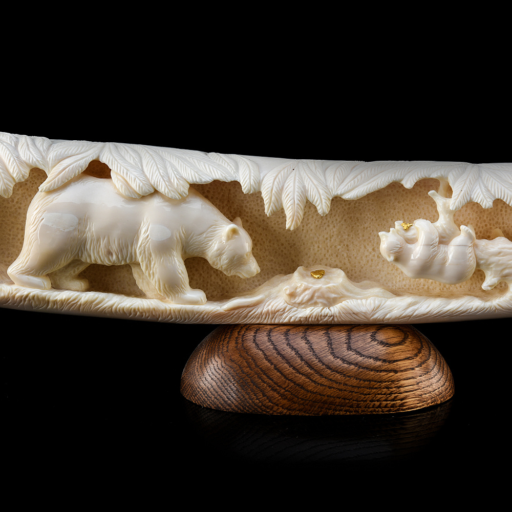 Скульптура из клыка моржа «Медведи» - интернет магазин Русь Велика я фото 1