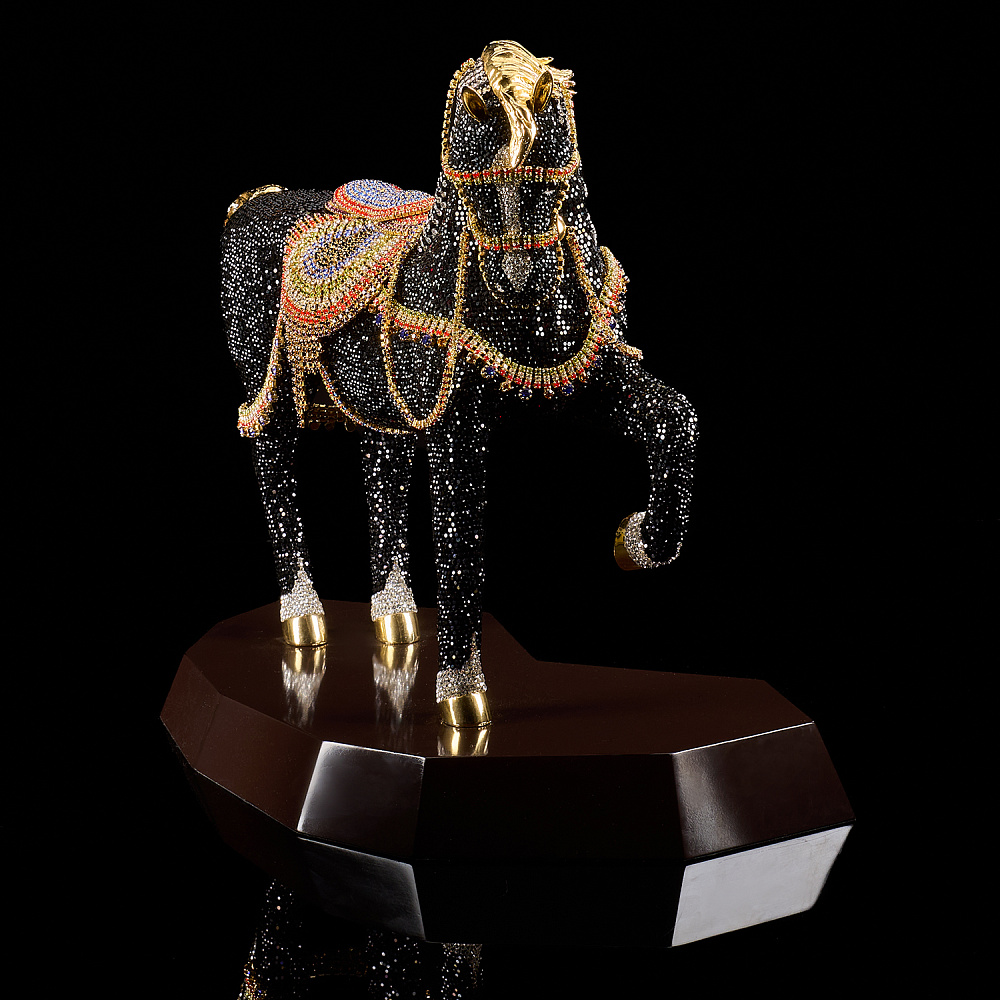 Символ 2026 года. Скульптура с хрустальными стразами «Лошадь Джет» - интернет магазин Русь Велика я фото 3